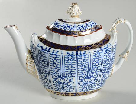 Lily Teapot & Lid