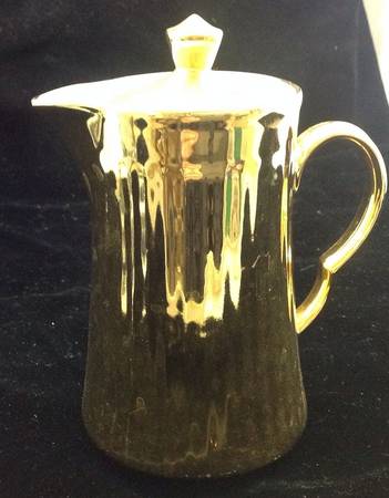 Lustre Gold Mini Coffee Pot & Lid