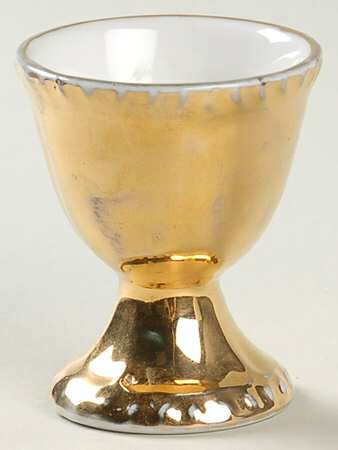 Lustre Gold Single Egg Cup