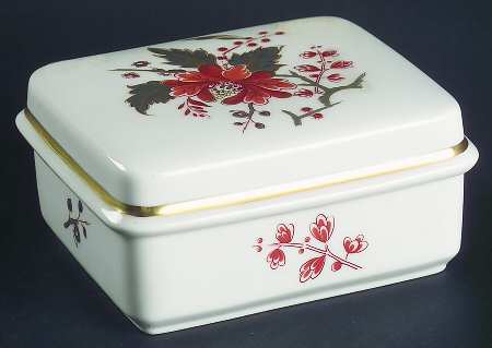 Lynbrook Powder Box with Lid