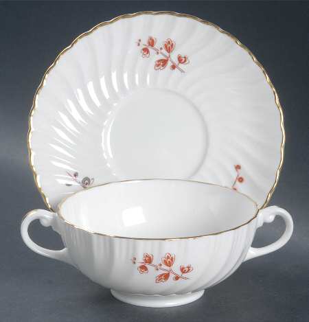 Lynbrook Footed Cream Soup Bowl & Saucer Set