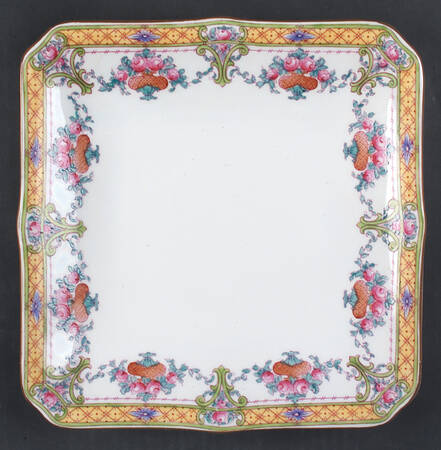 Marlowe 9" Square Cake Plate