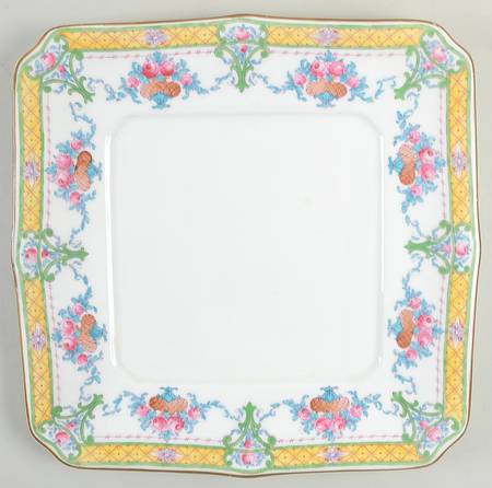 Marlowe Square Cake Plate