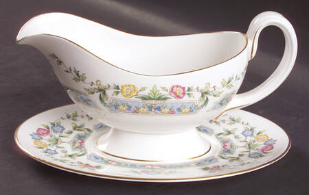 Mayfield Gravy Boat & Underplate