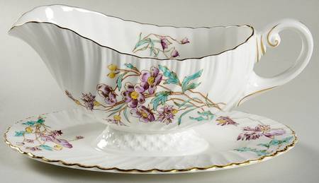 Meadowsweet (Lavender & Blue) Gravy Boat with Attached Underplate