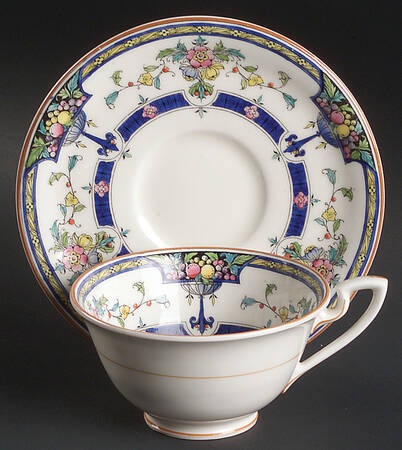 Orlando Footed Cup & Saucer Set