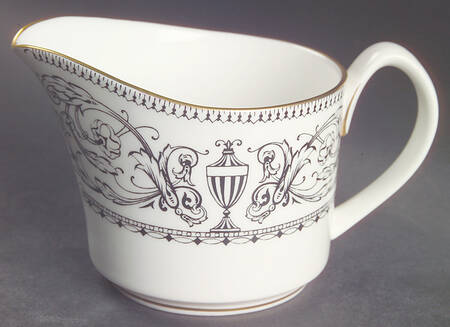 Padua Creamer