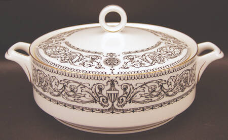 Padua Round Covered Vegetable
