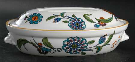 Palmyra Small Oval Entree Dish & Lid