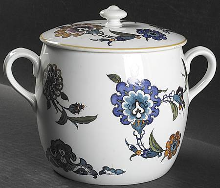 Palmyra Bean Pot & Lid