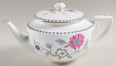 Patricia Teapot & Lid