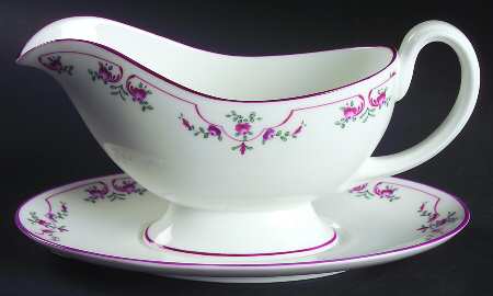 Petite Fleur Pink (Smooth) Gravy Boat & Underplate