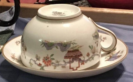 Pekin Oversized Cup & Saucer Set