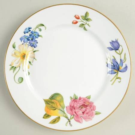 Pershore (Gold Trim) Luncheon Plate