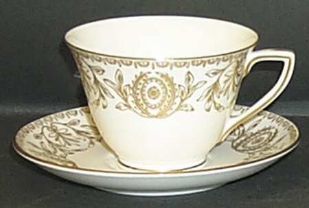 Pompadour Gold and White Footed Cup & Saucer Set