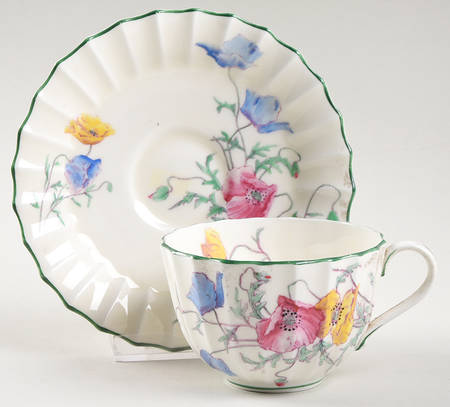 Poppy Flat Cup & Saucer Set