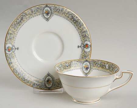 Portia Footed Cup & Saucer Set