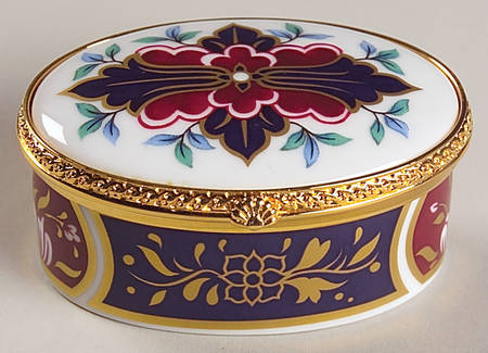 Prince Regent Oval Hinged Box