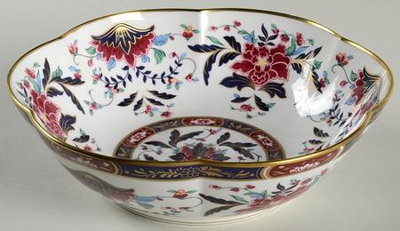 Prince Regent 8" Round Scalloped Dish