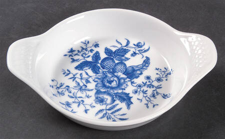 Rhapsody 7" Eared Round Egg Dish