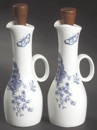 Rhapsody Set of 2 Oil/Vinegar Cruets & Wood Stoppers