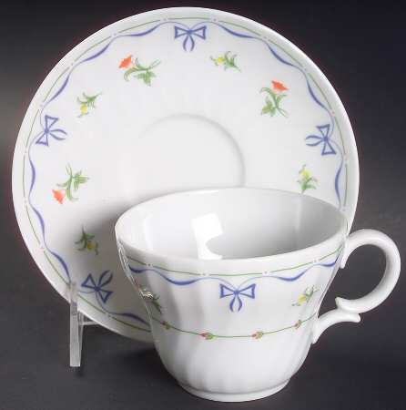 Ribbons & Bows Flat Cup & Saucer Set