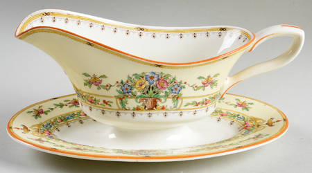 Riviera Gravy Boat with Attached Underplate