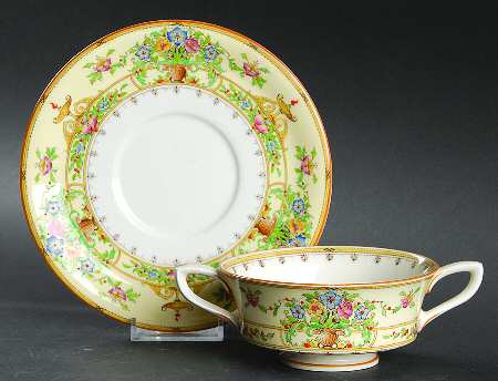 Riviera Footed Cream Soup Bowl & Saucer Set