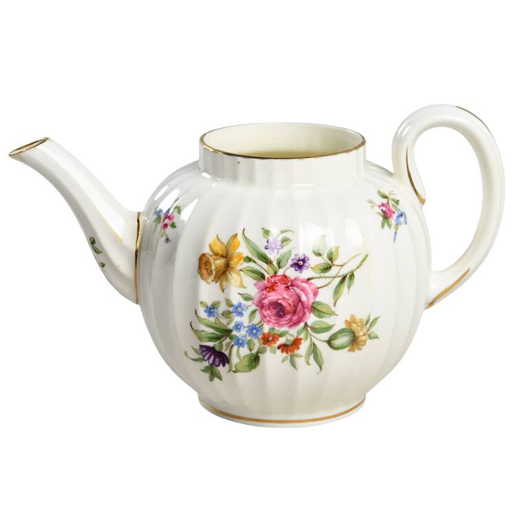 Roanoke Cream Teapot No Lid