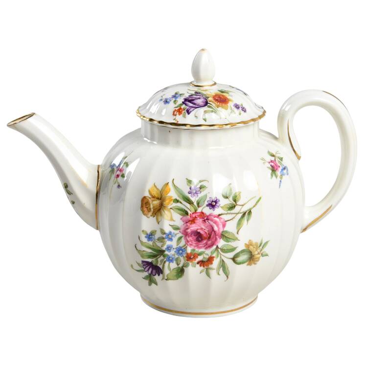 Roanoke Cream Teapot & Lid