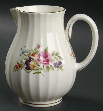 Roanoke Cream 20 Oz Pitcher