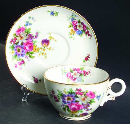 Roseland Oversized Cup & Saucer Set