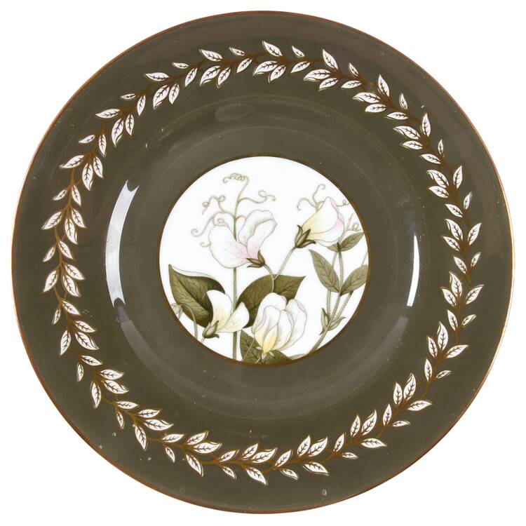 RW39 Dinner Plate