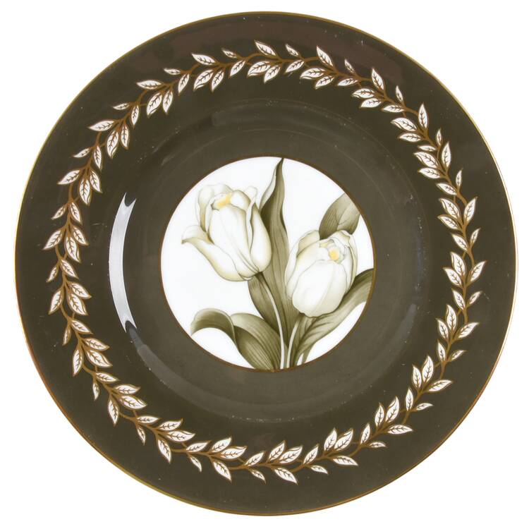 RW39 Dinner Plate by Royal Worcester