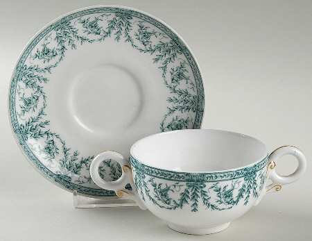 RW8 (Smooth) Footed Bouillon Cup & Saucer