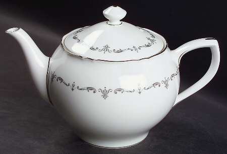 Silver Chantilly Teapot & Lid by Royal Worcester