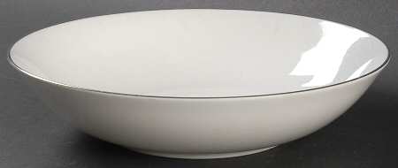 Snow (Z2699-2, Platinum Trim) Coupe Soup Bowl