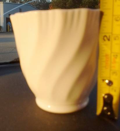 Snowflake Footed Demitasse Cup