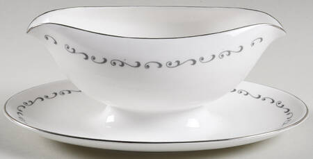 Sonata Gravy Boat with Attached Underplate