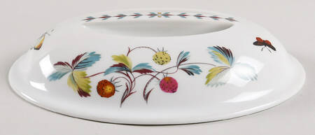 Strawberry Fair (Oven To Table, Bluetrim) Lid for 2 Quart Oval Covered Casserole