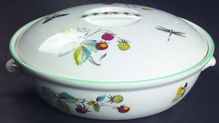 Strawberry Fair (Oven To Table, Bluetrim) 1 Qt Round Covered Casserole