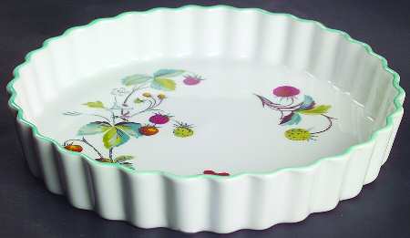 Strawberry Fair (Oven To Table, Bluetrim) 7" Quiche