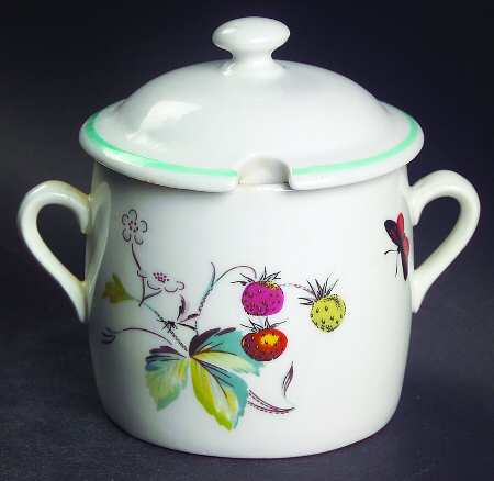 Strawberry Fair (Oven To Table, Bluetrim) Jam/Jelly & Lid