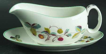 Strawberry Fair (Oven To Table, Bluetrim) Gravy Boat & Underplate