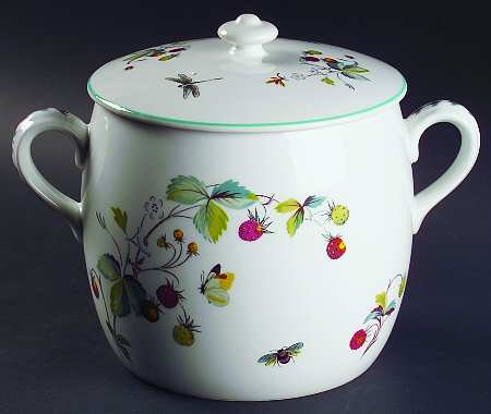 Strawberry Fair (Oven To Table, Bluetrim) Bean Pot & Lid