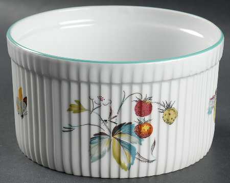 Strawberry Fair (Oven To Table, Bluetrim) 6" Souffle