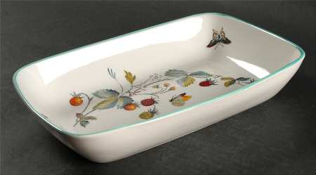 Strawberry Fair (Oven To Table, Bluetrim) 10" Rectangular Baker