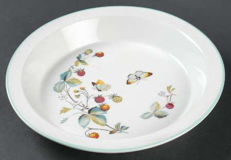 Strawberry Fair (Oven To Table, Bluetrim) Pie Serving Plate