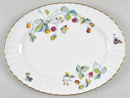 Strawberry Fair (Bone, Rim, Fluted, Gold) 13" Oval Serving Platter by Royal Worcester