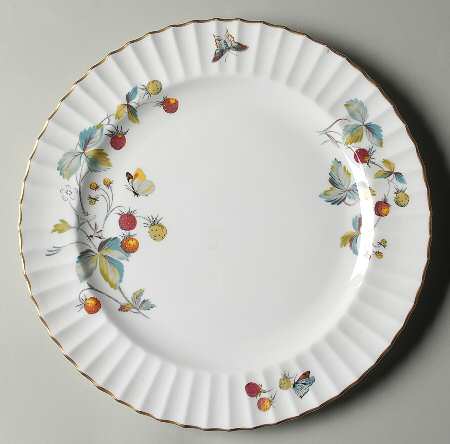 Strawberry Fair (Bone, Rim, Fluted, Gold) 12" Chop Plate (Round Platter)